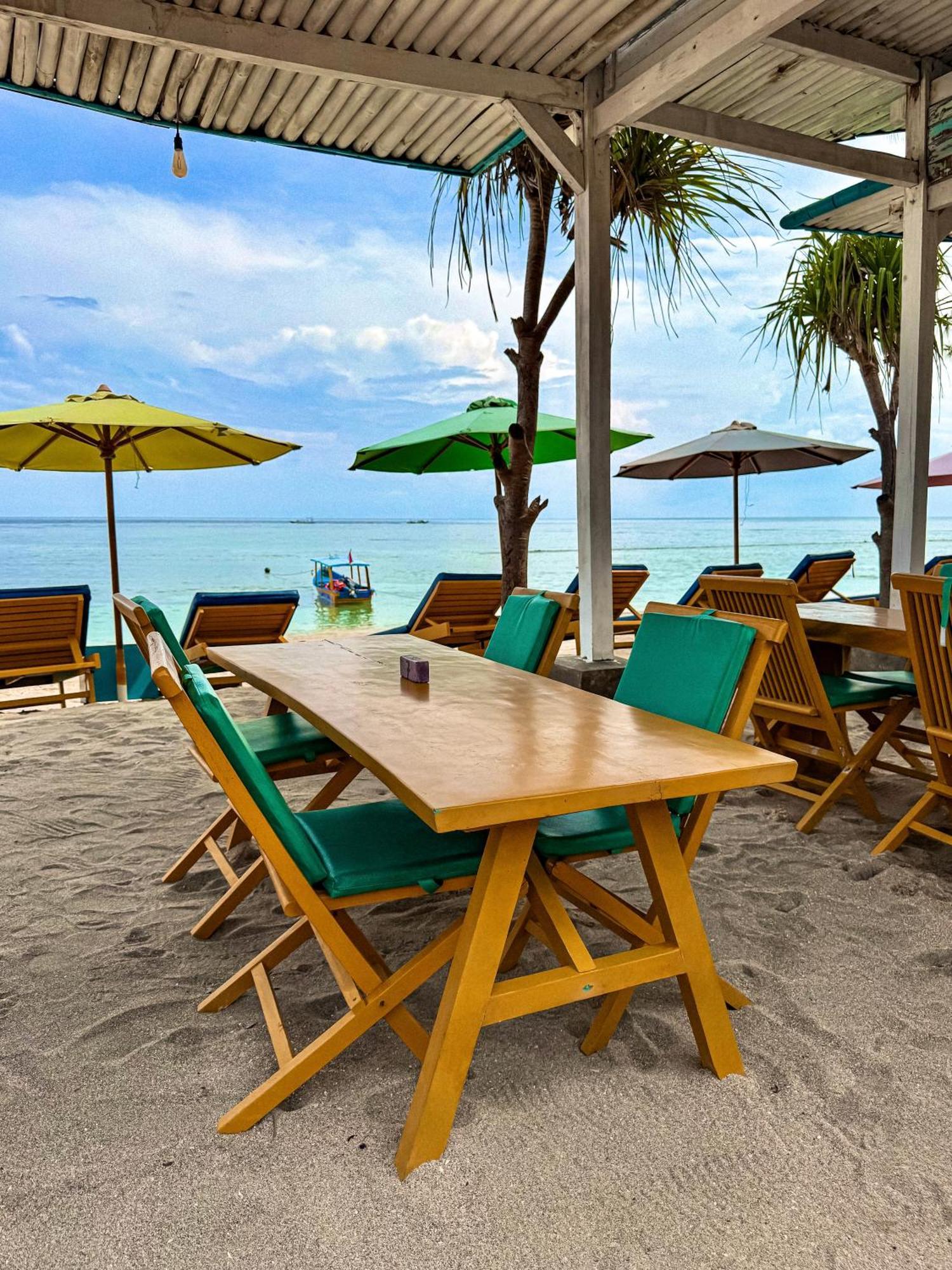 Pelangi Cottages Gili Air Esterno foto